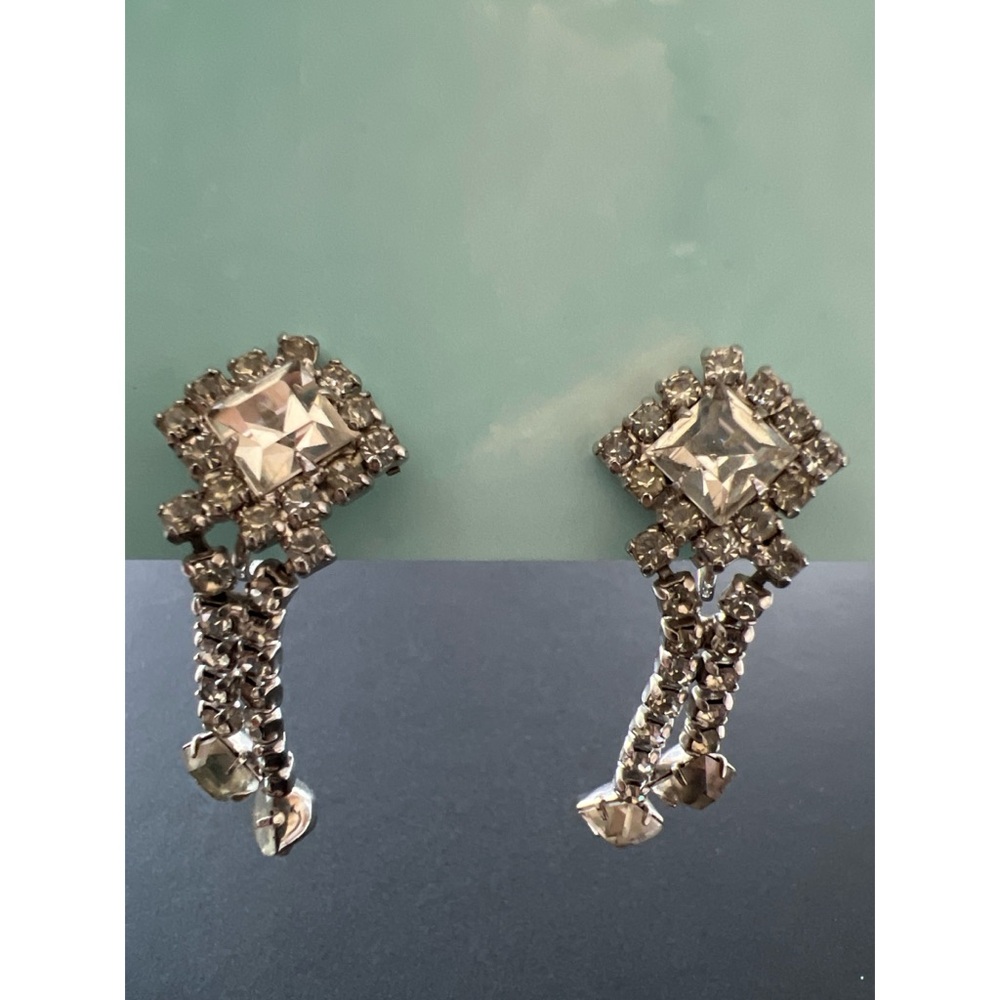 Vintage Rhinestone Screw-back Earrings
